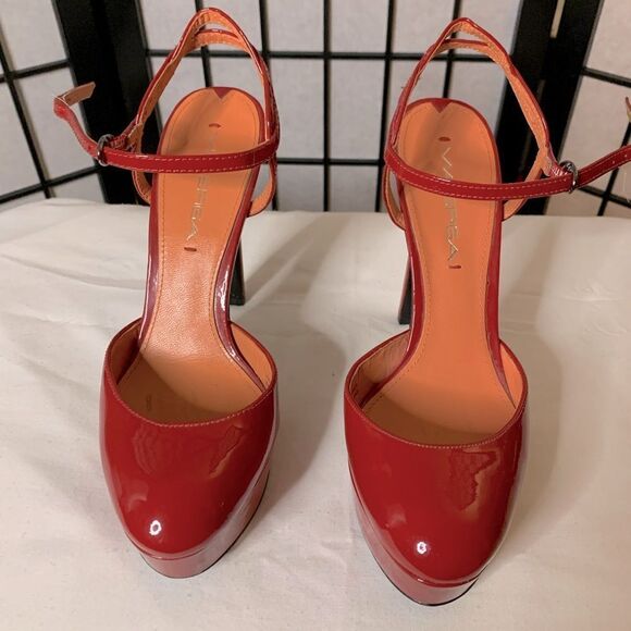 Bright Red Via Spiga platform heel sz 5.5M - Picture 1 of 8